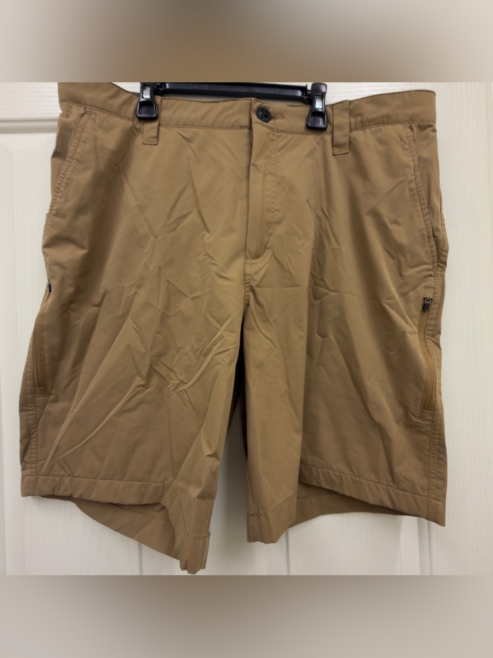 Orvis Men's Tech Hybrid Outdoor Shorts - Khaki Brown size 38